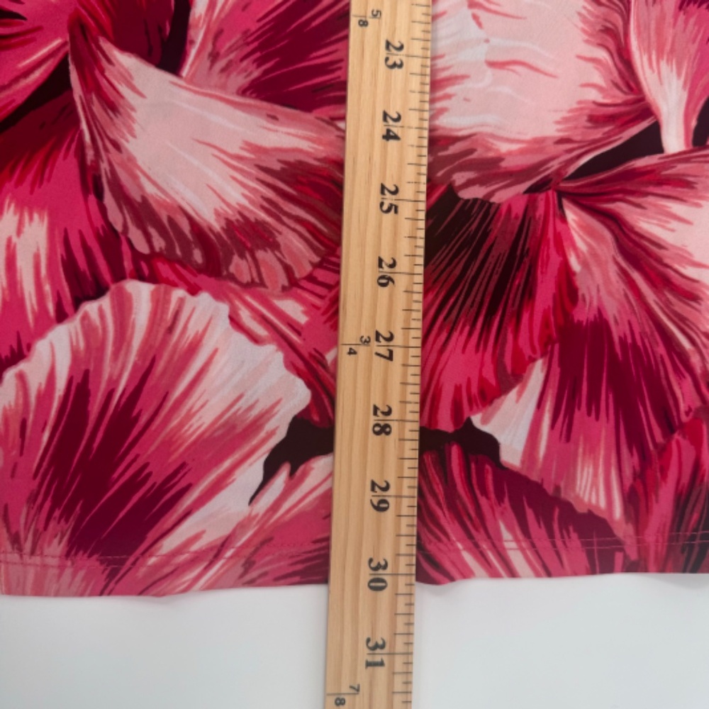 Catherines Top Women 3X Red White Any Wear 3/4 Sleeve Liquid Knit Stretch Floral - Picture 10 of 10